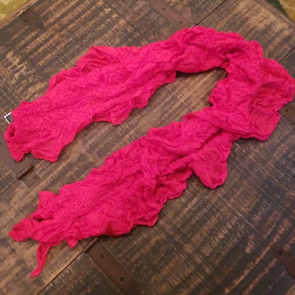Red stretchy scarf